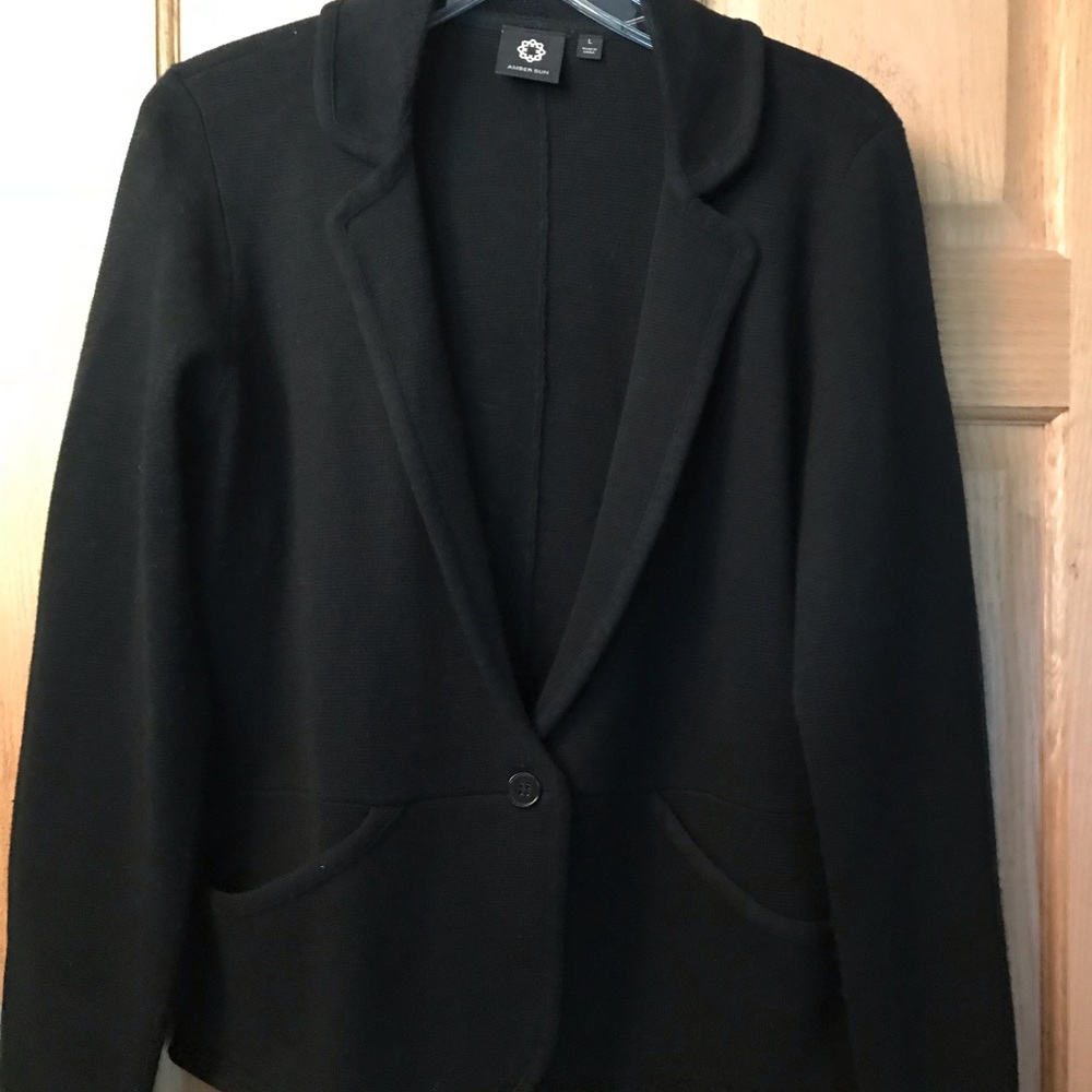 Women’s clothing. Nordstroms own brand Amber Sun